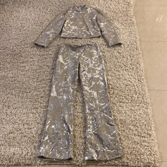 MAJE Woman's Velvet set of top&trousers with sequin embroidery size 1 NWOT